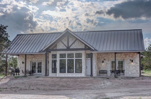 Hunt House | Newly Built stunning Riverfront home in convenient location!
