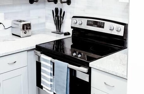 Weinland Park Apartment | Newly Renovated (6A) OSU/Central ❤NearEVERYTHING