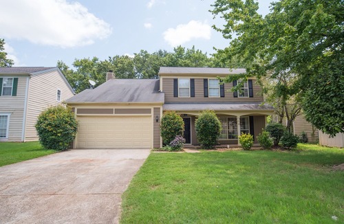 Johns Creek House | Newly Renovated, Cozy, and Modern 4 Bedroom House