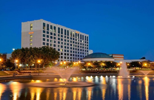 Central Newport News Hotel | Newport News Marriott at City Center