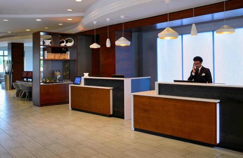 Central Newport News Hotel | Newport News Marriott at City Center
