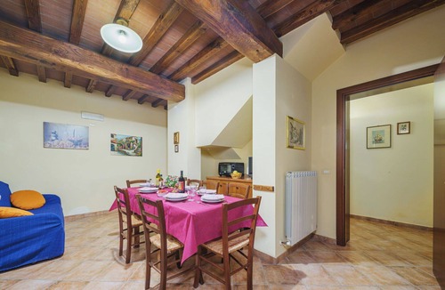Orentano Apartment | Nice apartment for 7 guests with A/C, WIFI, pool, TV and patio