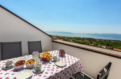 Sarsoni Apartment | Nice apartment in Rijeka with house sea view