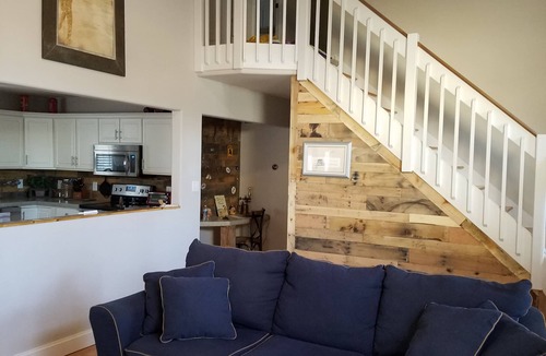 Maplewood House | Ocean Retreat - Rustic style house w/pool, Pet Friendly.