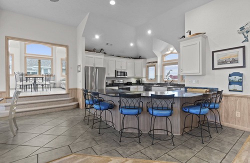 Pine Island House | Oceanfront 6BR with private pool & hot tub