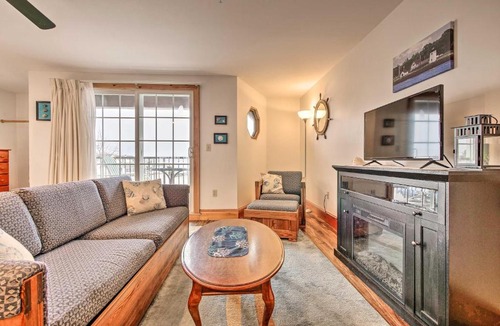 Lincolnville Apartment | Oceanfront Lincolnville Studio with Private Balcony!