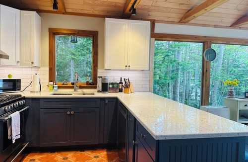 Hancock House | Oceanfront Maine Acadia Cottage