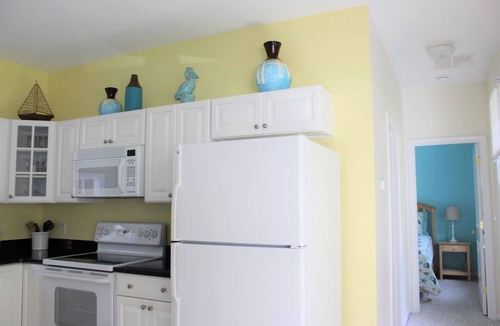 Summer Village Cottage | Ogunquit Beach Cottage With Resort Amenities