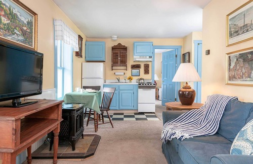 Waterbury Bed & Breakfast | Old Stagecoach Inn