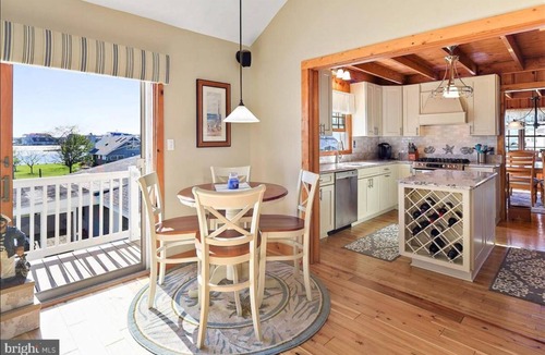Edgewater Acres House | On canal 50ft dock, Bay view, 1 mile to the beach