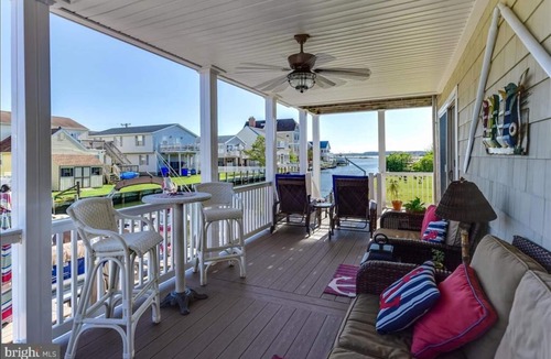 Edgewater Acres House | On canal 50ft dock, Bay view, 1 mile to the beach