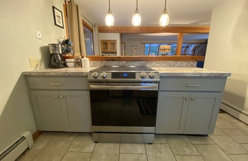 Bartlett House | On the Saco River, Minutes to Storyland and Mountains (Attitash, Wildcat)