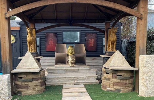 Old North Columbus House | Palace Ramses: OSU/SOHUD Luxury Home w/Barcade/Gym/Throne/1st Flr Master Suite