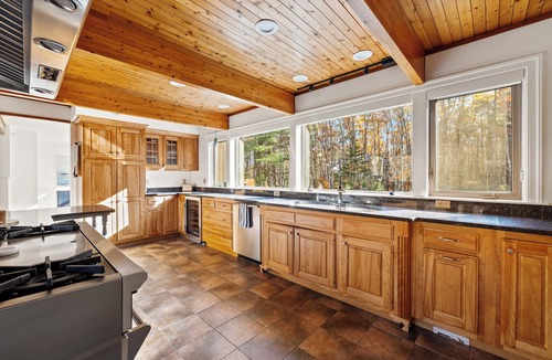 Cape Porpoise House | Peaceful Cape Porpoise Retreat + Apartment | POOL&HOT TUB | FIREPIT | GARDENS