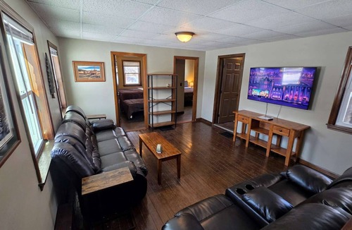 Abbot Cabin | Peaceful Countryside Home Located on 22 Acres