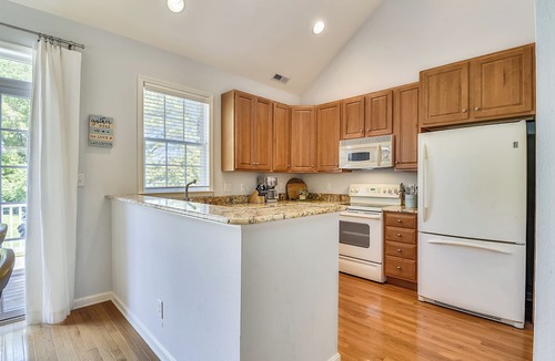 Ocean View Villa | Pet-Friendly Bear Trap Stay w/Pools & Amenities!