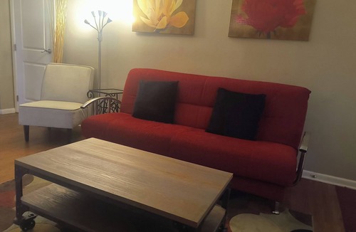 Weinland Park Condo | Pet Friendly Ext Stay Short North/OSU!