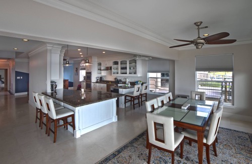 Clear Lake Shores Villa | Pineapple Bay Villa - with private pool overlooking the Ocean.