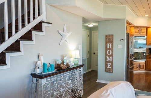 Gilchrist House | Prime | Beachfront | Private Gazebo | Sleeps 14