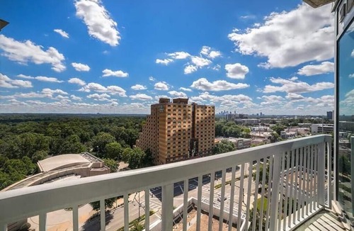 Midtown Condo | Prime Downtown Atlanta Condo with Luxury Amenities