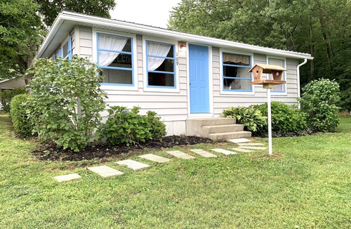 Buckeye Lake House | Private family friendly house within walking distance to Buckeye Lake amenities