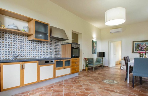 Certaldo House | Private Villa with private pool, A/C, WIFI, TV, patio, pets allowed, panoramic view, parking