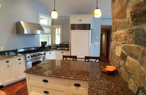 Northport House | Rare July week available, discounted! Enjoy panoramic ocean views, near Camden