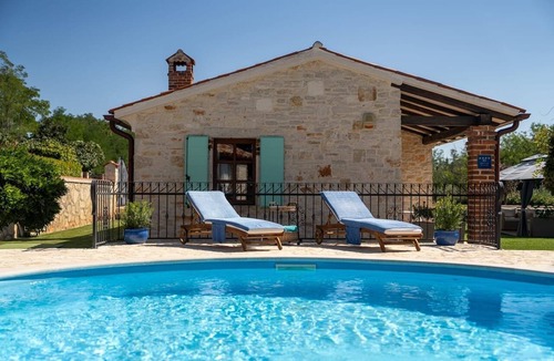 Mofardini Villa | Recharge your soul at this romantic stone villa with pool, garden & sunset view