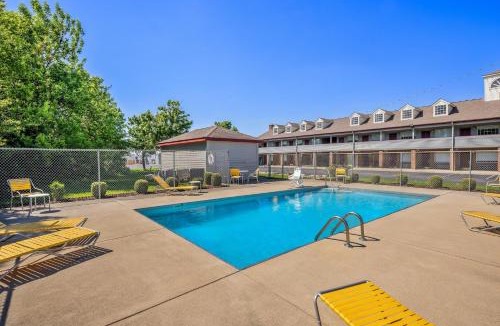 Marysville Hotel | Red Roof Inn & Suites Marysville