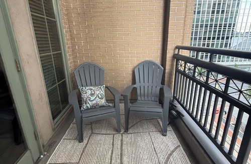 Home Park Apartment | Relax in Style in the Heart of Atlantic Station