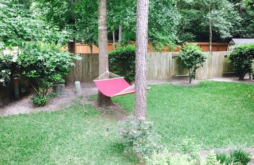College Park House | Relaxing 4 Bedroom House in the Woodlands, TX