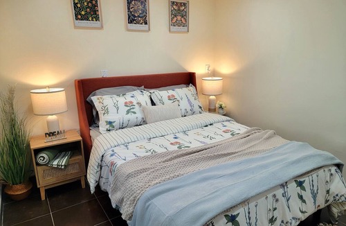 Escondido House | Relaxing Farm Vibes Near Safari Zoo Legoland & Wineries