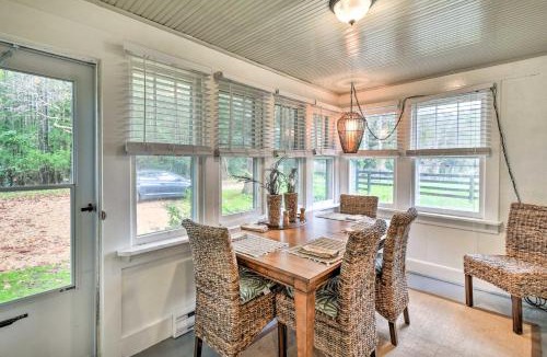 Hayes House | Restored 1920's Cottage on 1 Acre w/Fire Pit