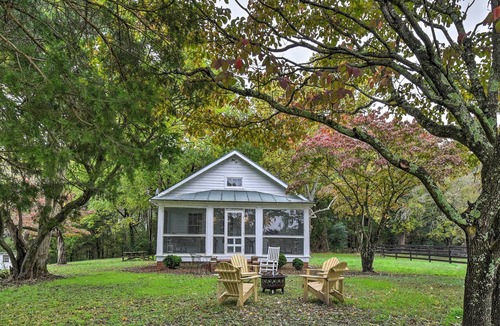 Hayes Cottage | Restored 1930s Cottage on 1 Acre w/Fire Pit
