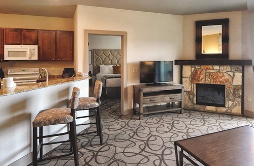 Ingram Resort | Rich with diverse wildlife and breathtaking scenery!