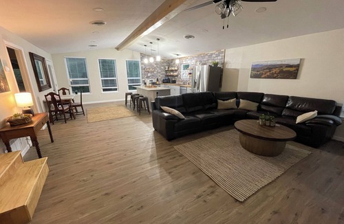 Leakey Cottage | Rio Verde - Cozy Cottage on the Frio River