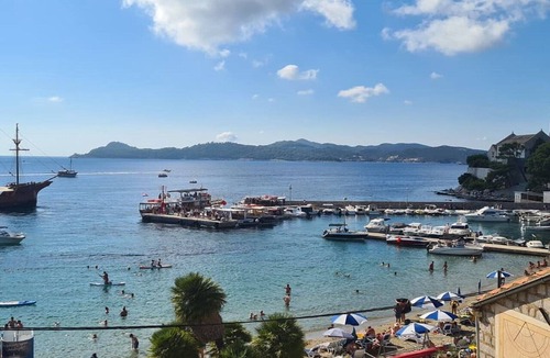 Lopud Island Apartment | Rooms Milena - Double or Twin Room with Private Bathroom