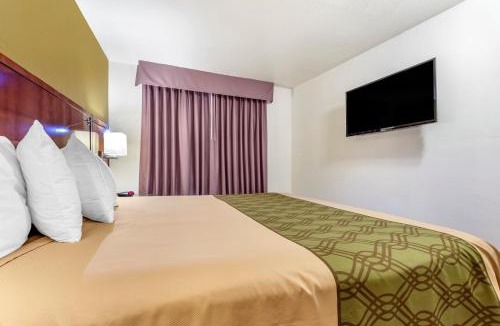 Tyler Hotel | Rose City Inn & Suites