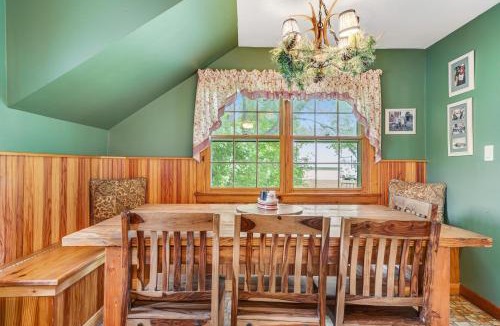 Roxbury House | Roxbury Retreat