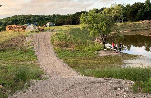 Jacksboro House | Rustic Cabin for Memorable Glamping Experience in Jacksboro, Texas