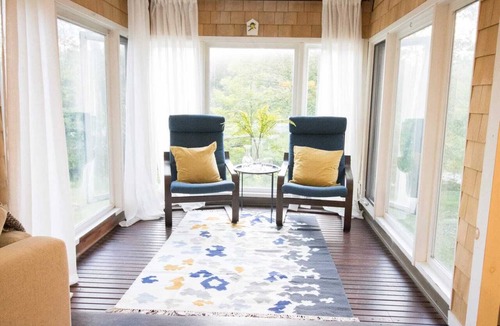 Lanark Highlands Cottage | Rustic Meets Luxury