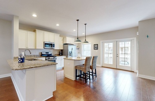 Ocean View House | Sandy Cove Townhouse w/Water Views & Shared Pool, Private W/D, Free Wifi