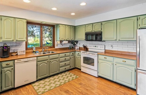 Ashville House | Secluded 3BR Escape w/Pool + Pond | Near Columbus