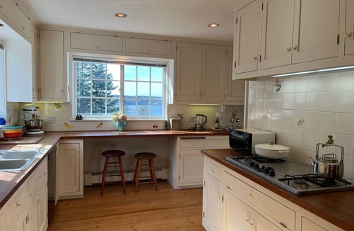 Pleasant Point House | Secluded Maine country home on a Midcoast inlet