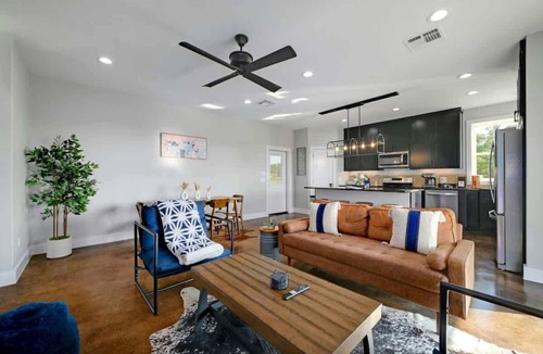 Blanco House | Serene Blanco Ranch with Pond Views