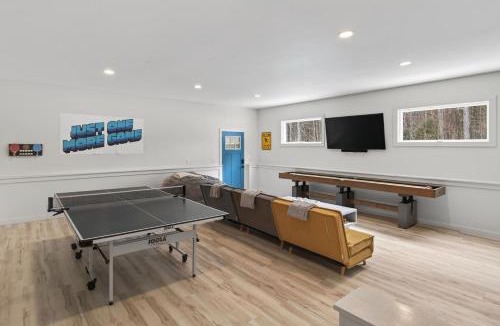 Bethel House | Seven Acres River Estate- Epic Bethel Group Getaway
