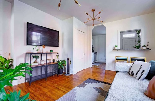 Victorian Village House | Short North/Downtown | Near High St | Walk to Convention Center | 5,800+ Reviews