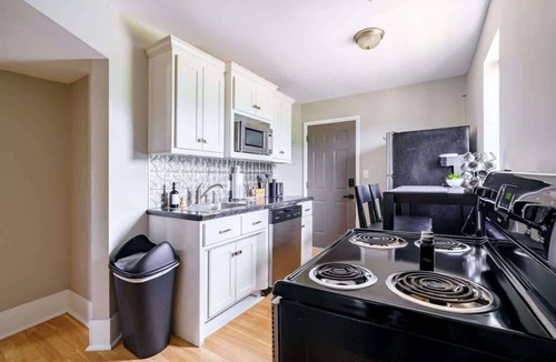 Victorian Village House | Short North/Downtown | Near High St | Walk to Convention Center | 5,800+ Reviews