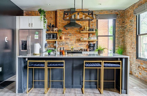 Italian Village House | Short North/Downtown | Steps to High St | Walk to Convention Ctr | 5.8K+ Reviews