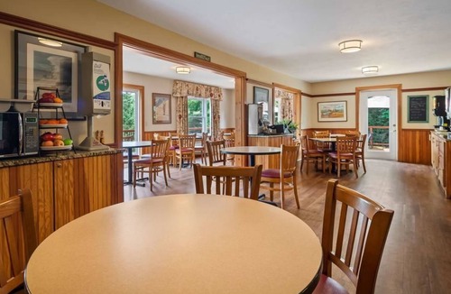 Waterville Valley Hotel | Silver Fox Inn